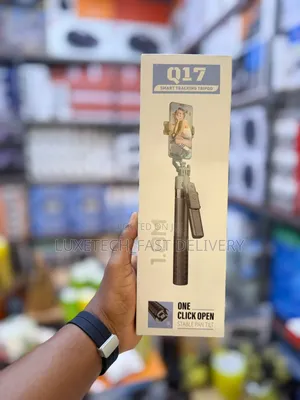 Q17 Smart AI Tracking Tripod 360° Rotation