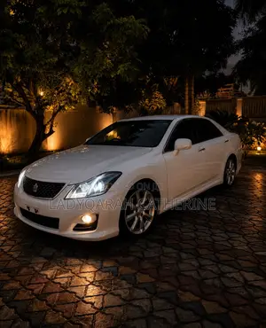 Toyota Crown 2009 Pearl