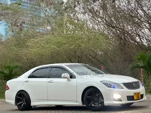 Toyota Crown 2009 Pearl
