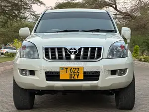 Toyota Land Cruiser Prado 2007 White
