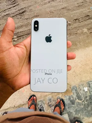 Apple iPhone XS Max 64 GB White