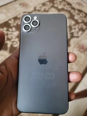 Apple iPhone 11 Pro Max 64 GB Gray