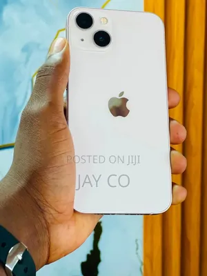 Apple iPhone 13 128 GB White