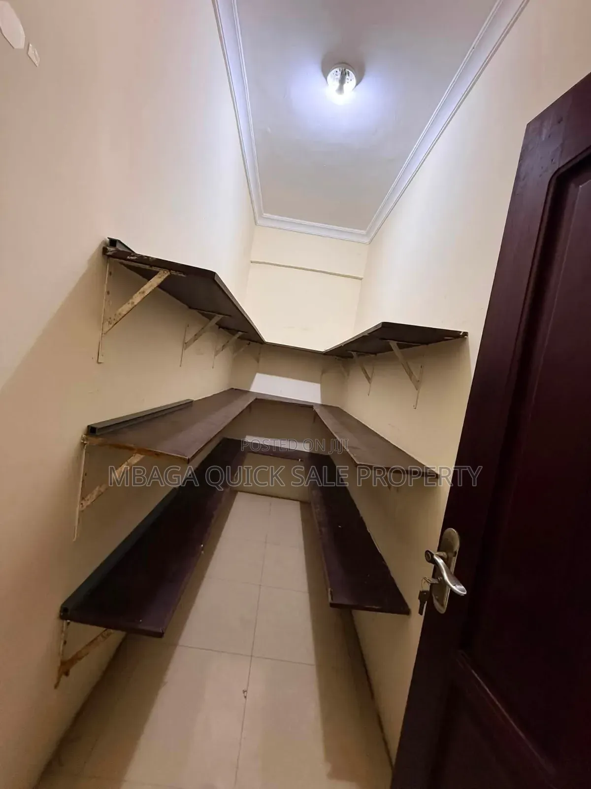 Furnished 4bdrm Apartment in Upanga West for rent