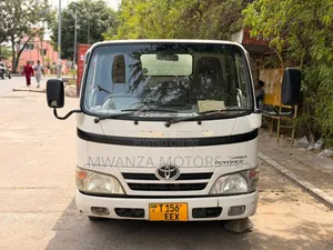 Toyota Toyoace 2009 White