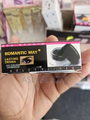 Gel Eyeliner Nyeusi