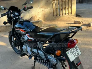 TVS HLX 125 2025 Black