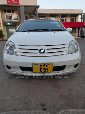 Toyota IST 2006 White