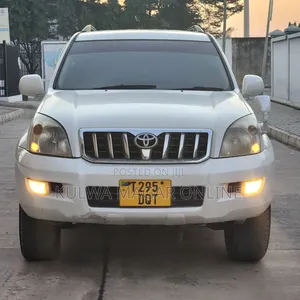 Toyota Land Cruiser Prado 2005 White
