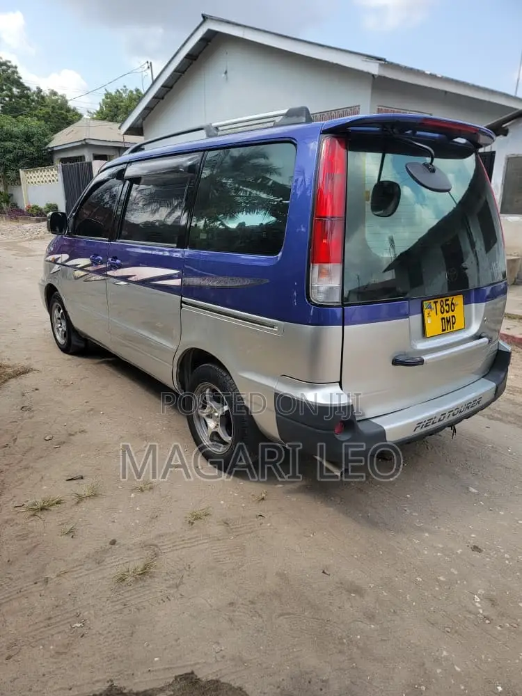 Toyota Noah 2.0 AWD (8 Seater) 2001 Blue