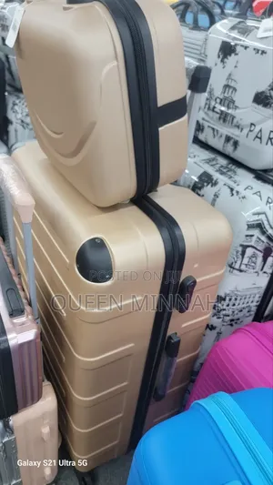 Matching Luggage and Vanity Case Set