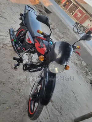 Bajaj Boxer 125 2025 Black