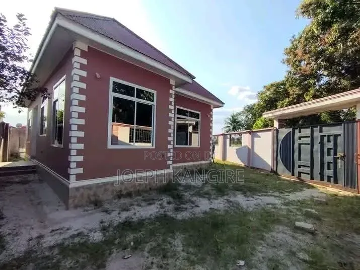 4bdrm House in Mkolemba, Ukonga for sale