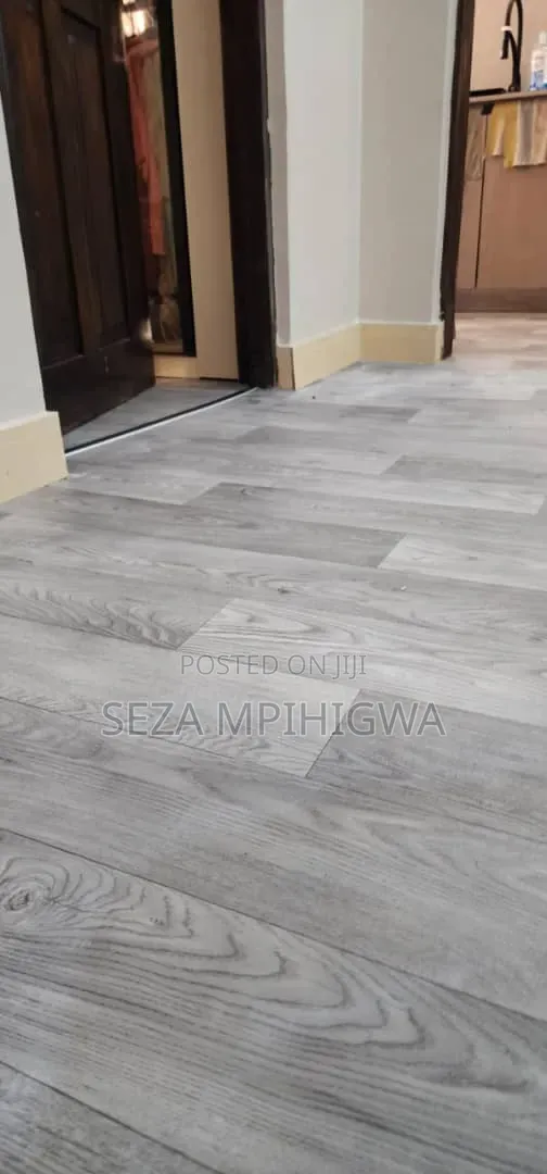 Mkeka Wa Mbao (Wood Grain PVC Flooring Roll)