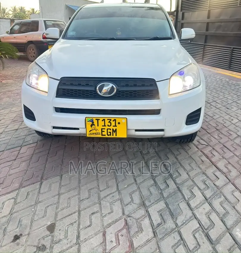 Toyota RAV4 2.0 VVT-i 2008 White
