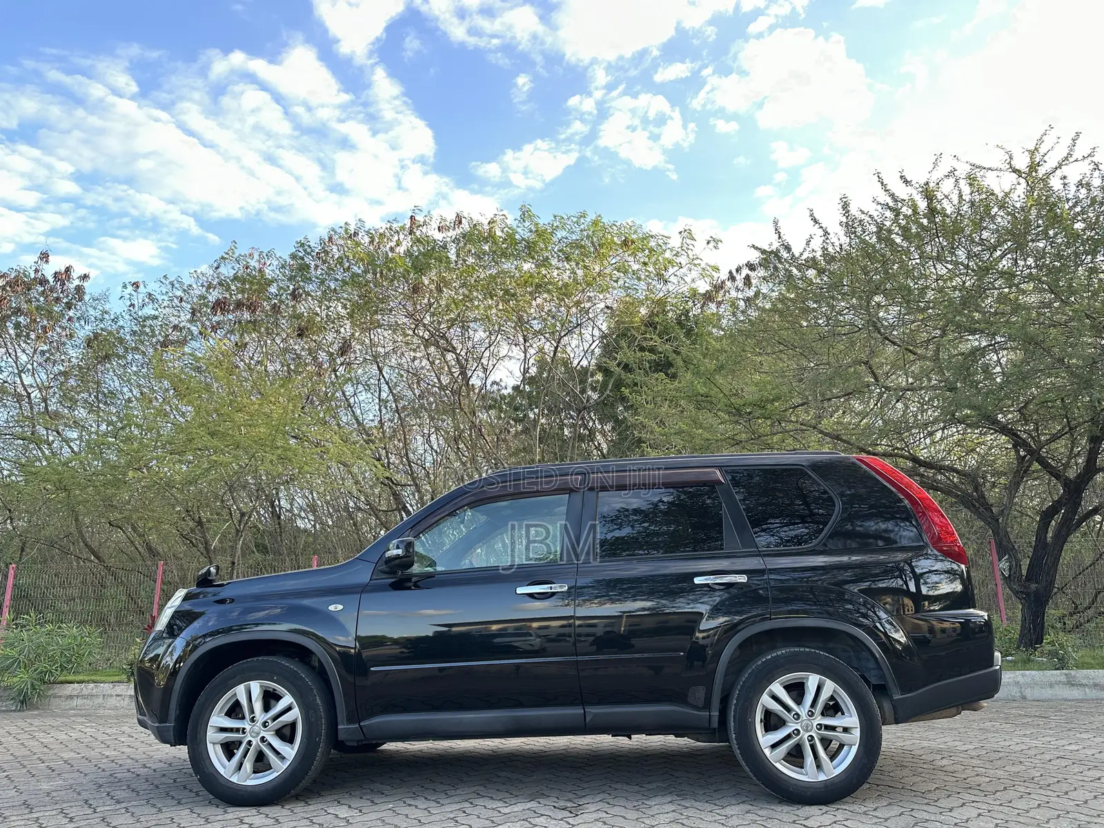 Nissan X-Trail 2011 Black