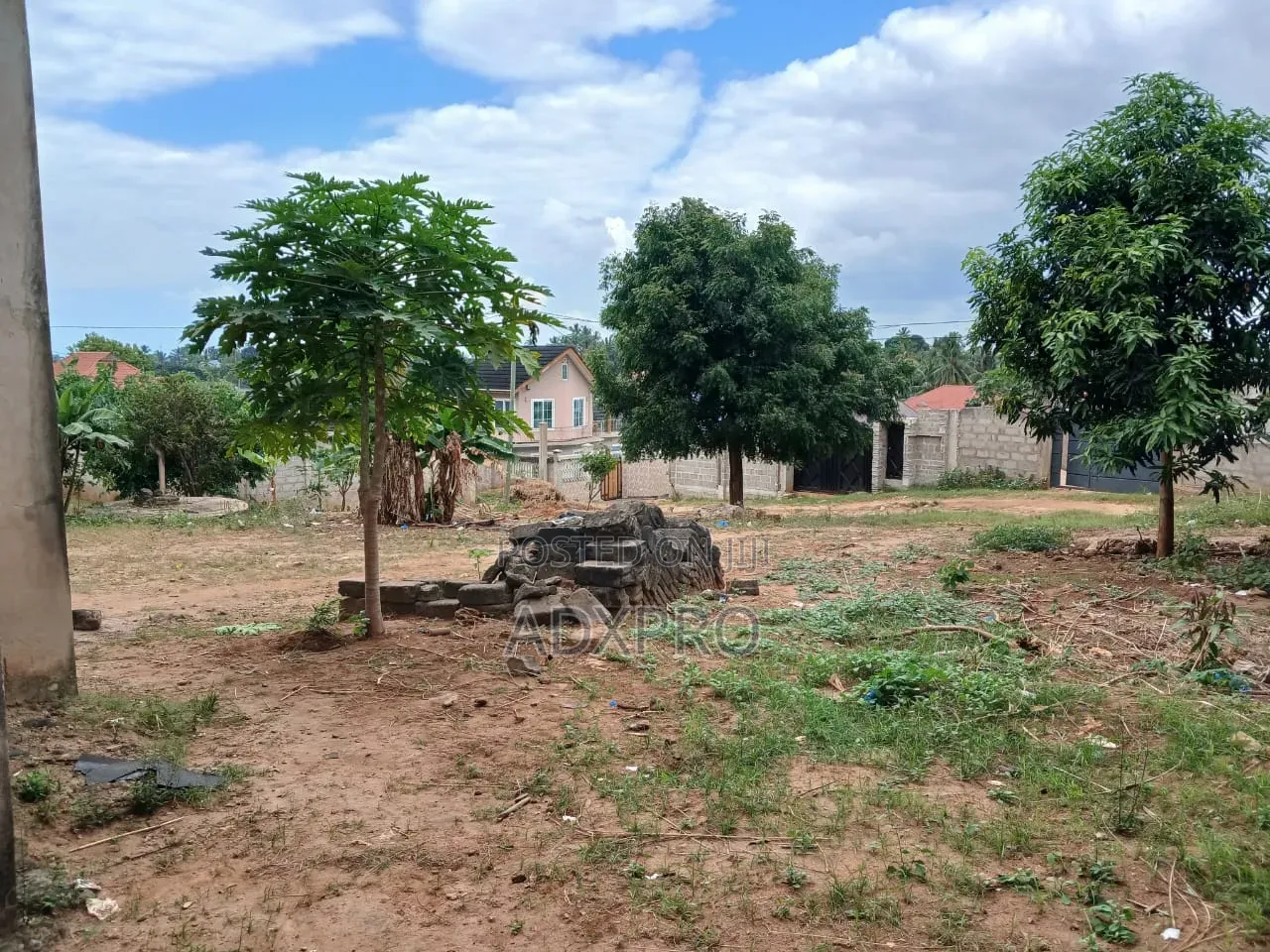 Unfimished House for Sale - 1000sqm