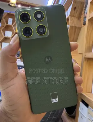 New Motorola Edge 70 512 GB Green