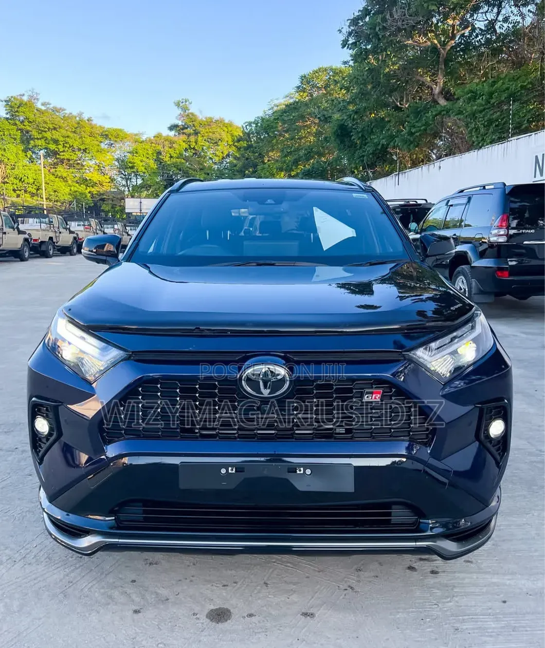 Toyota RAV4 Plug-In Hybrid 2025 Burgundy