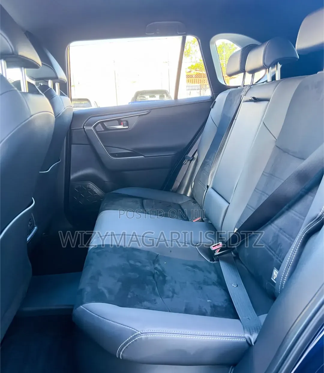 Toyota RAV4 Plug-In Hybrid 2025 Burgundy