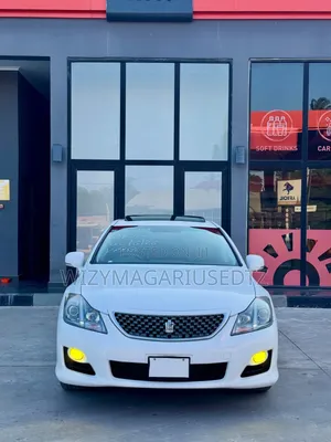 Toyota Crown 2009 White
