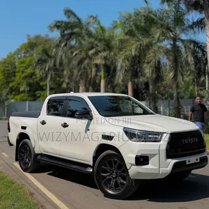 Toyota Hilux 2022 Pearl