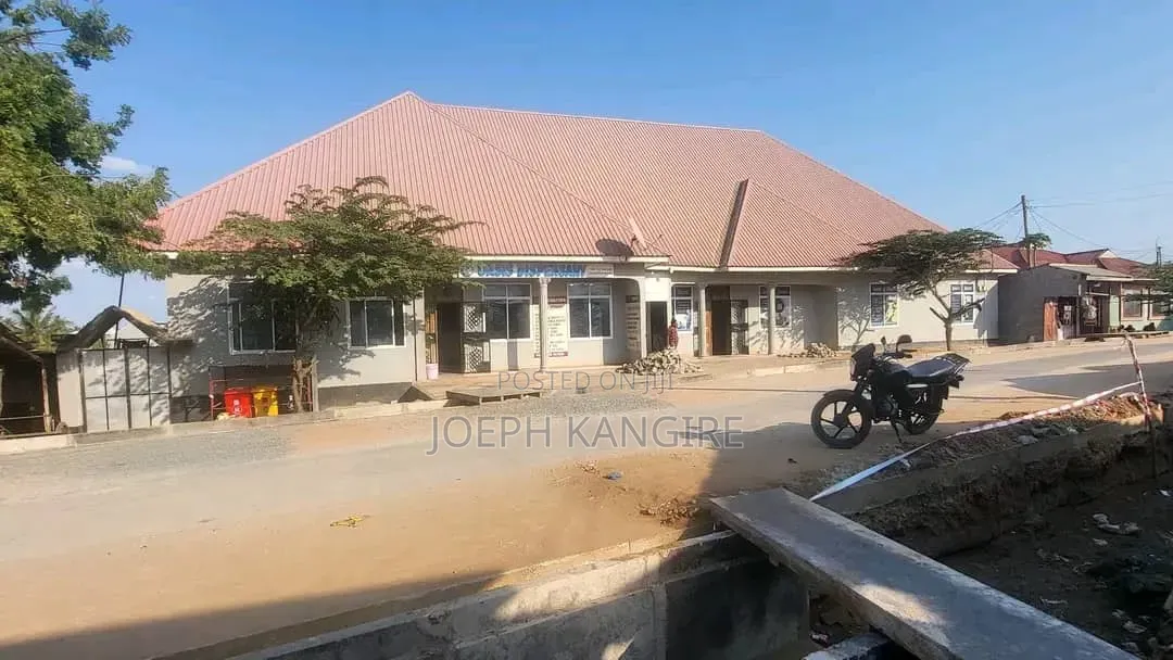 11bdrm House in Zakhem, Mbagala for sale