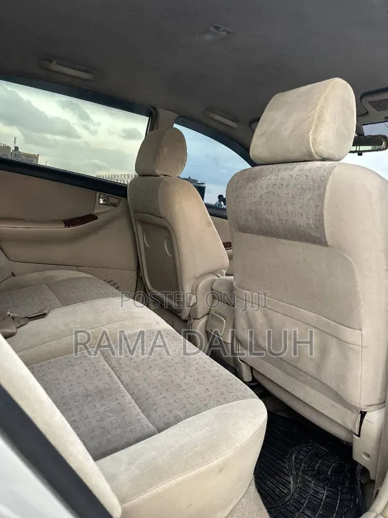 Toyota Corolla RunX 2004 Silver
