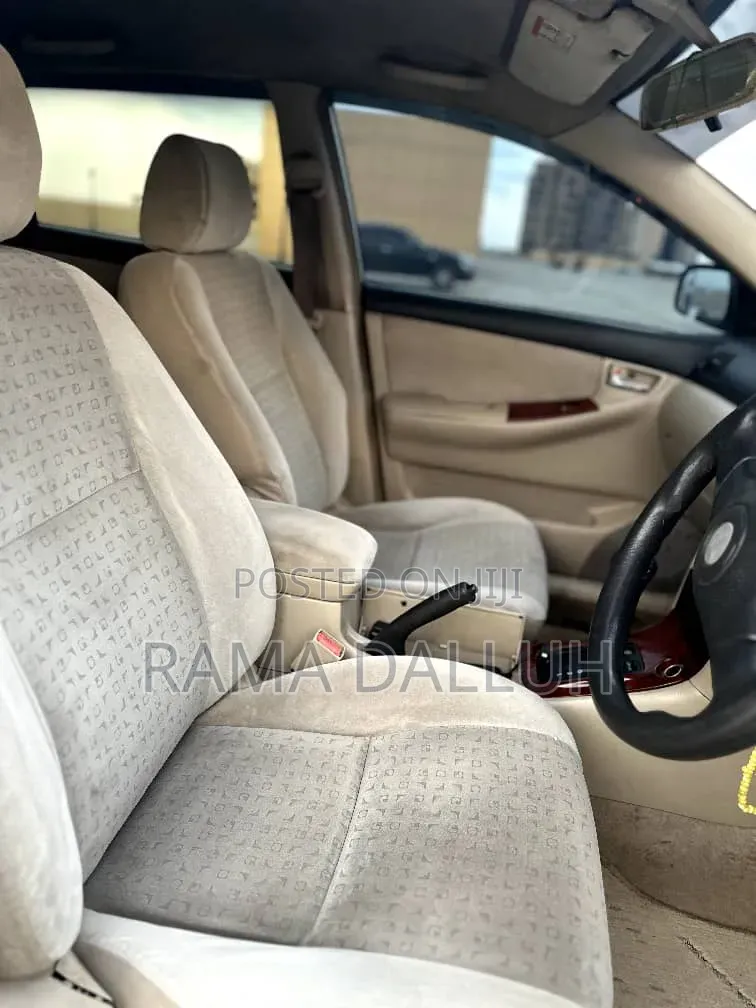 Toyota Corolla RunX 2004 Silver