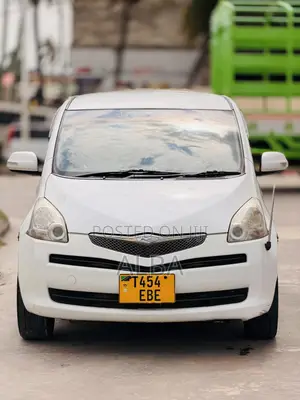 Toyota Ractis 2008 White