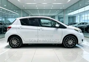 Toyota Vitz 2012 White