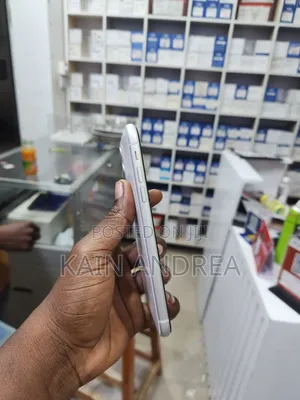 Apple iPhone 11 128 GB White