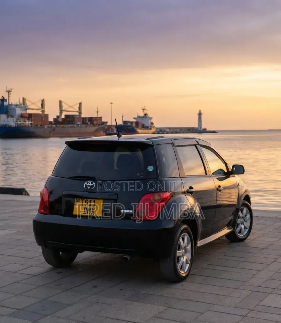 Toyota IST 2006 Black