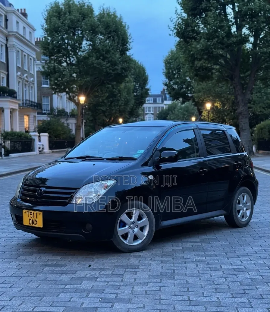 Toyota IST 2006 Black
