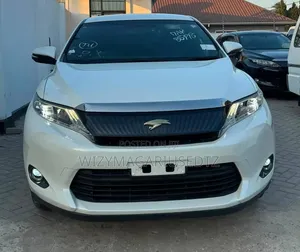 Toyota Harrier 2016 Off white
