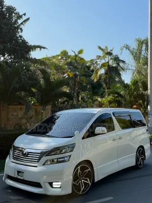Toyota Vellfire 2010 Pearl
