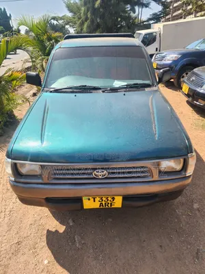 Toyota Hilux 2002 Green