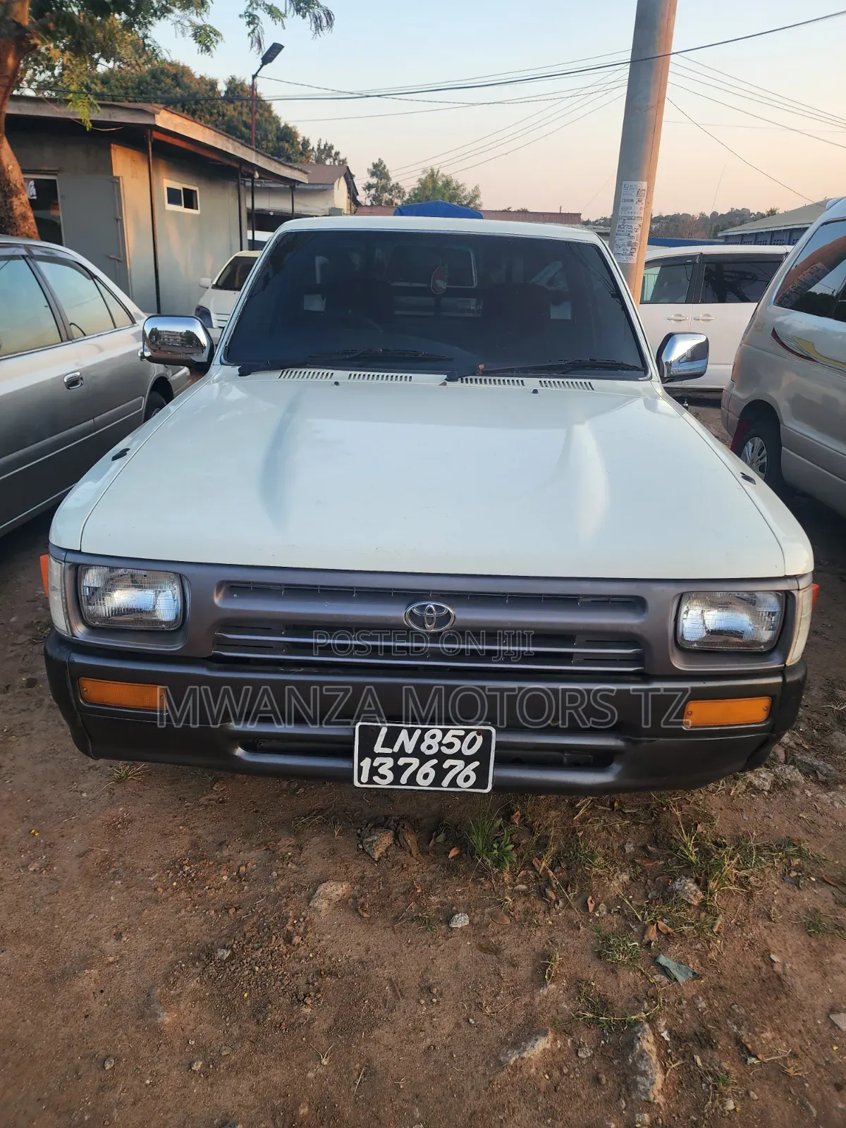 Toyota Hilux 2.5 Cab 2005 White