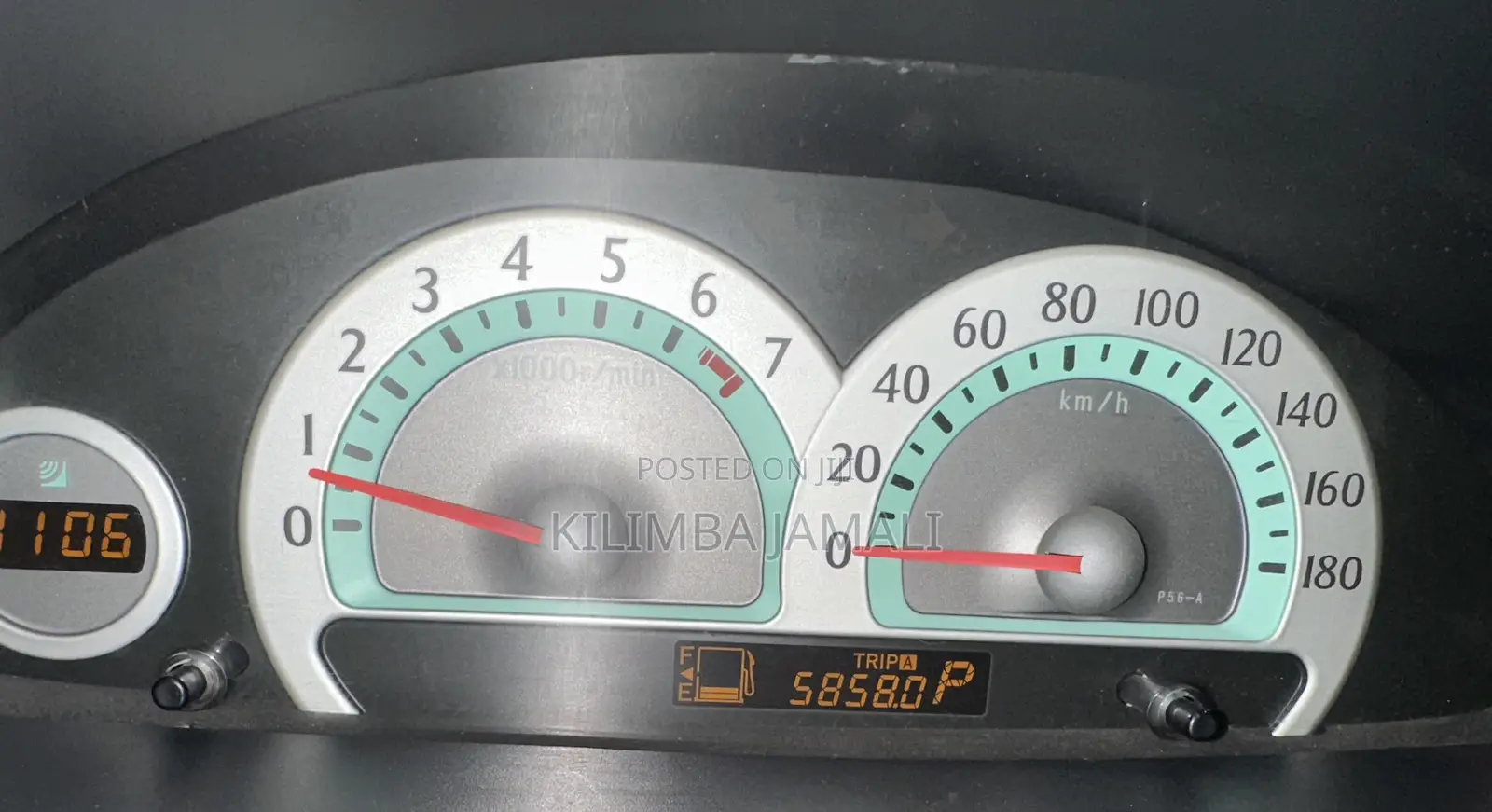 Toyota Sienta 2005 Silver