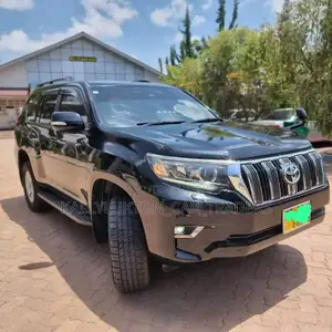 Toyota Land Cruiser Prado 2019 Black