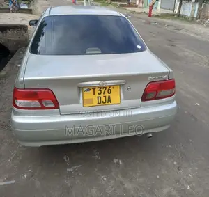 Toyota Carina 1.5 FWD Sedan 2001 Silver