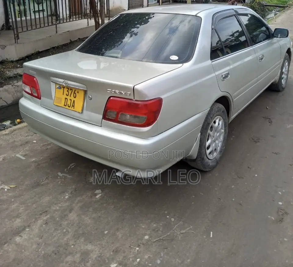 Toyota Carina 1.5 FWD Sedan 2001 Silver