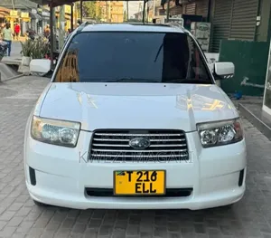Subaru Forester 2005 White