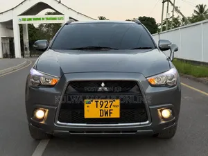 Mitsubishi RVR 2010 Silver