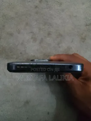 Infinix Hot 40i 128 GB Black