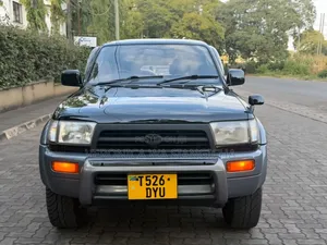 Toyota Hilux Surf 2000 Black