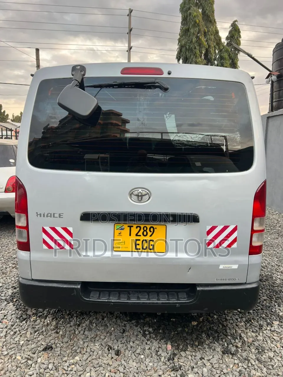 Toyota HiAce 2006 Silver
