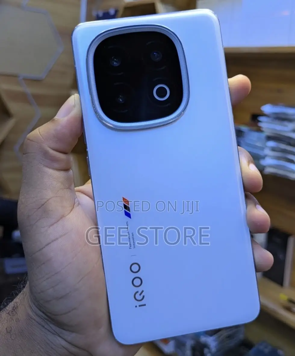 Vivo iQOO 13 256 GB White