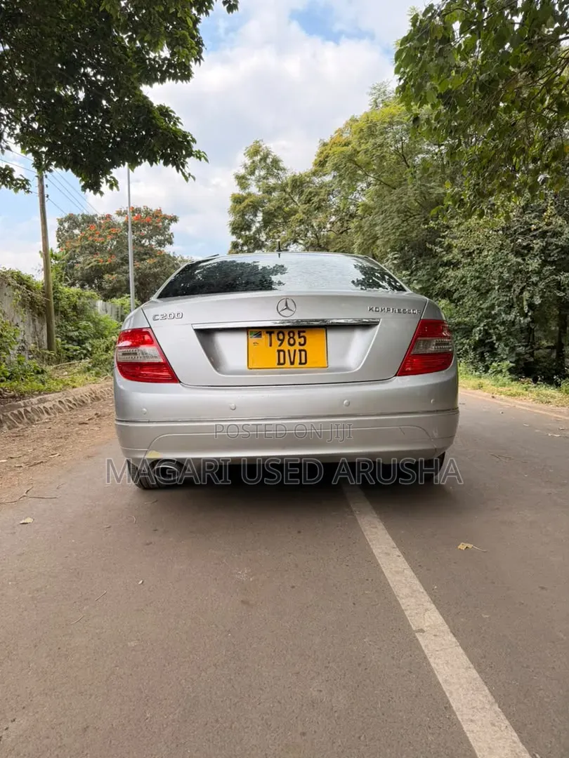 Mercedes-Benz C200 2009 Silver