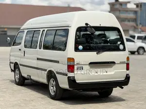 Toyota HiAce 1999 White